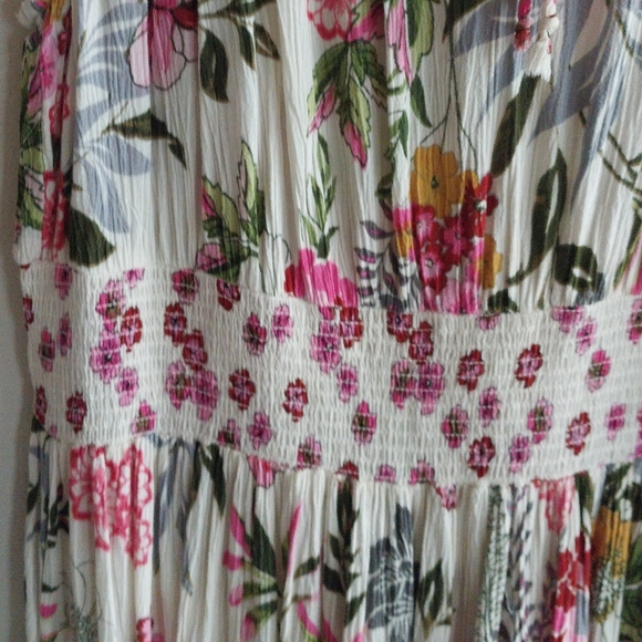 Bila Cream and Pink Tropical Floral Print Sleeveless Tank Midi Sundress - Picture 6 of 7